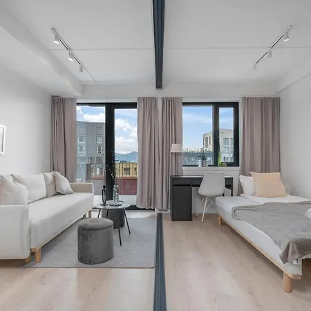 Apartamento Sleek 1bd With Sea View & Balcony