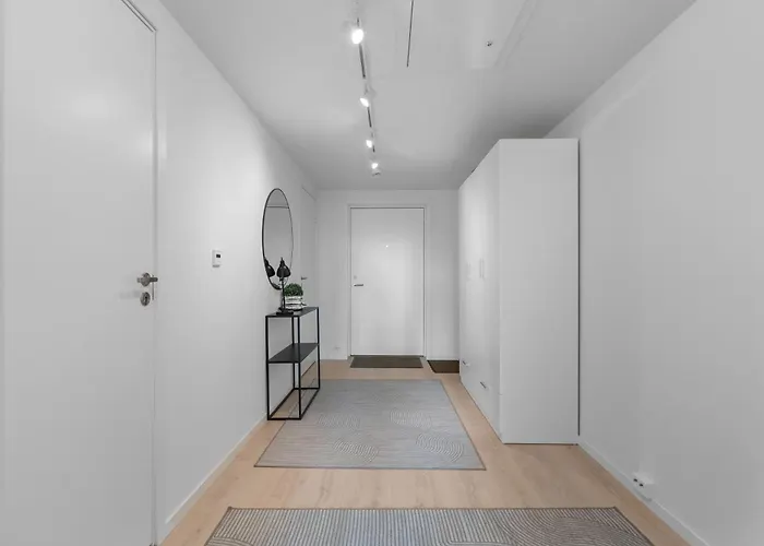 Appartamento Sleek 1bd With Sea View & Balcony